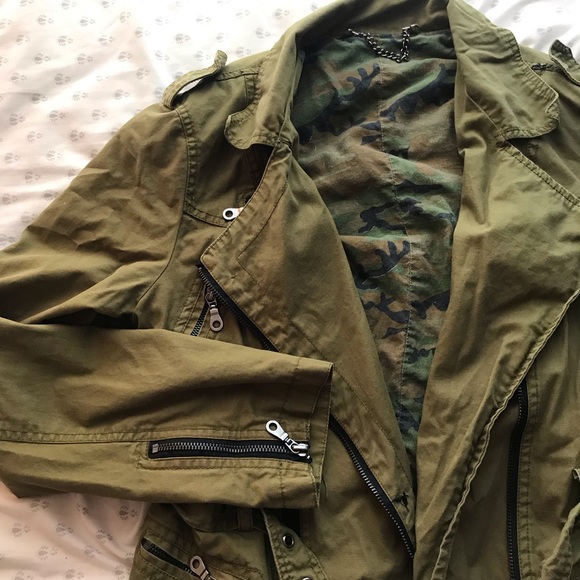 Army jacket - Picture 2 of 3